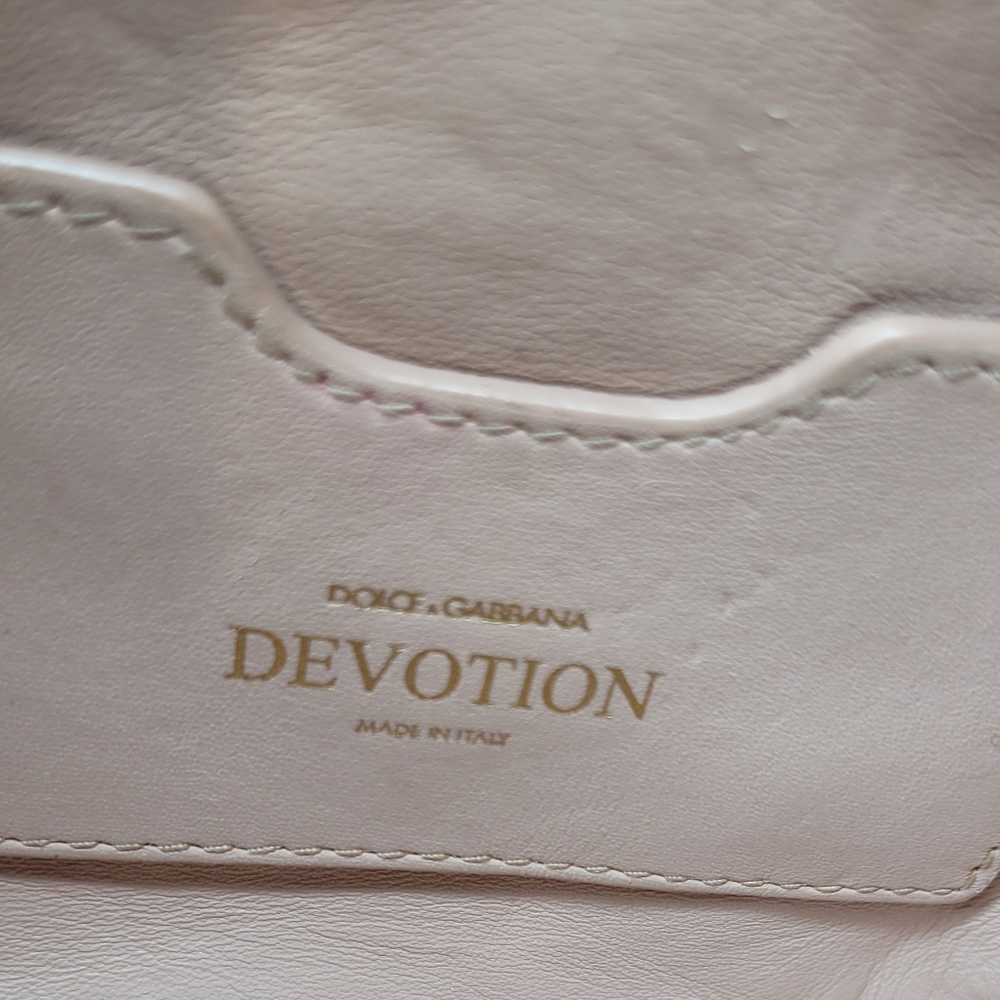 SOLD!! Dolce & Gabbana Devotion Sacred Heart Pink Calfskin Crossbody Bag - Picture 11 of 15